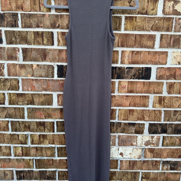Zara Gray Sleeveless Halter Midi Dress - Picture 3 of 6